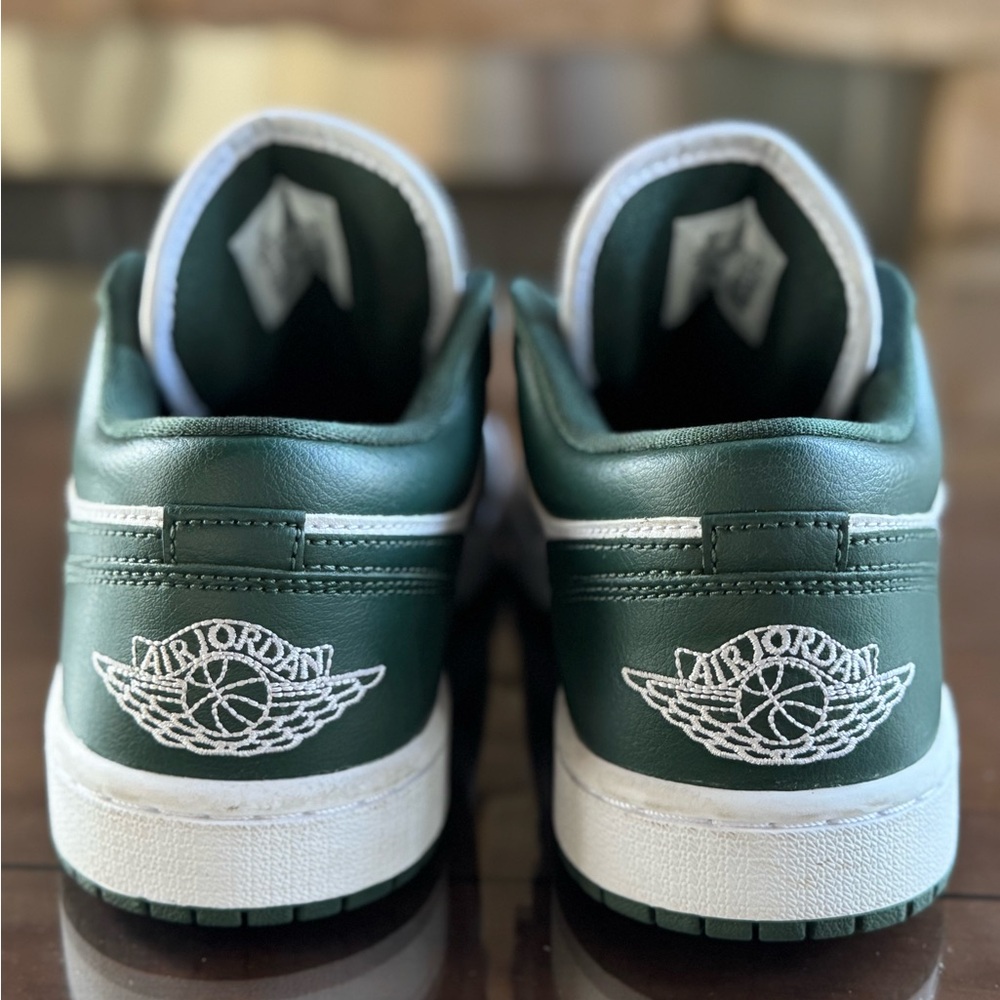 Nike Air Jordan 1 DC0774-113 Low Forest Green White Women Sz 9 Leather Street - Picture 4 of 10